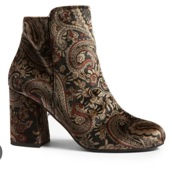 BP kolo velvet paisley tapestry bootie heeled ankle boot UO - Picture 2 of 5